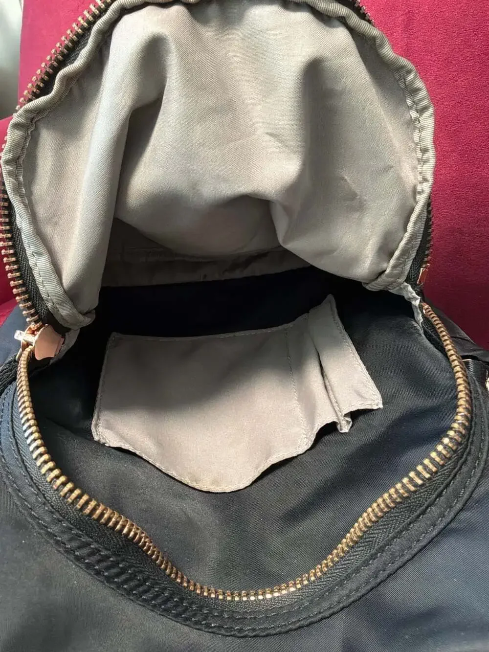 Kipling delia compact